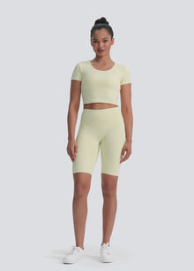 Sculpting Fit Pilates Shorts | Glow Pink