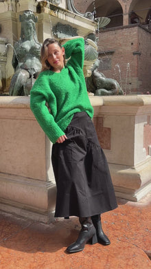 Marion V-Neck | Kelly Green