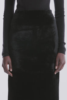 Elyse Shearling | Velvety Shearling Skirt | Noir