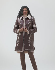 Merino Shearling Lamb Stroller With Embroidery | Wine/White