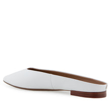 Amara Casual Mule | White Shiny Leather