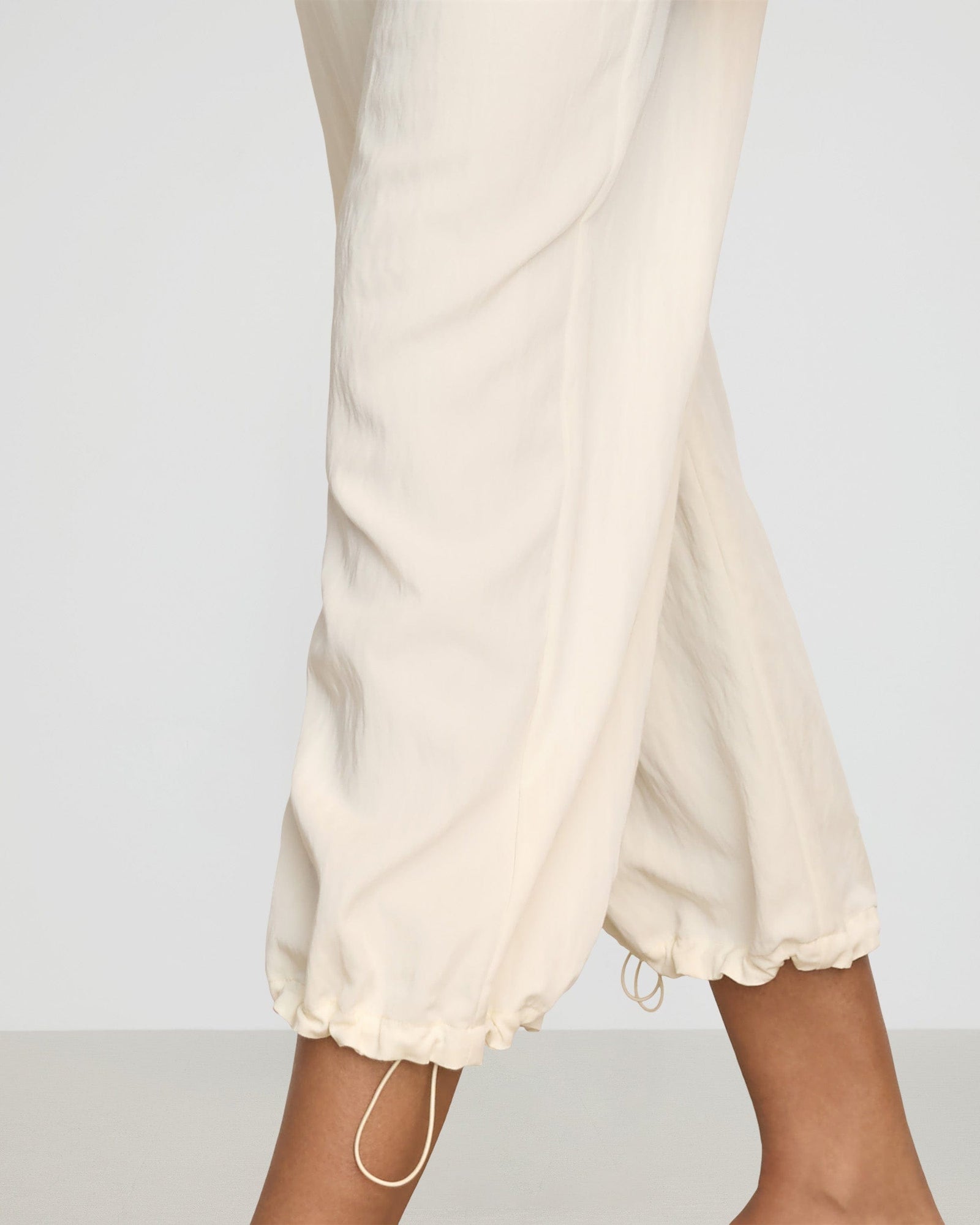 Rio Drawstring Stretch-Waist Pant | Cream
