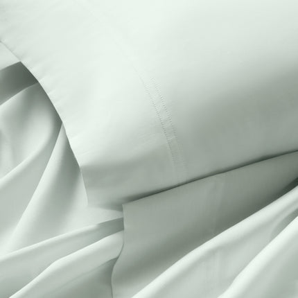 sateen sheet set light green - detail view