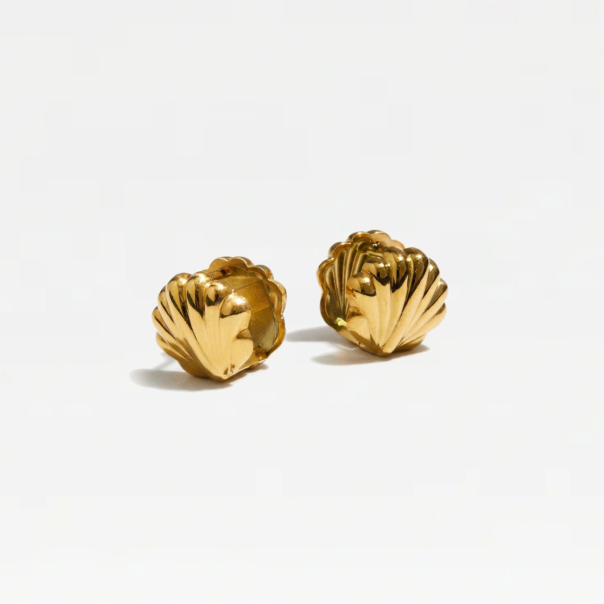 The Tiny Seashell Earrings | 18Kt Gold Vermeil