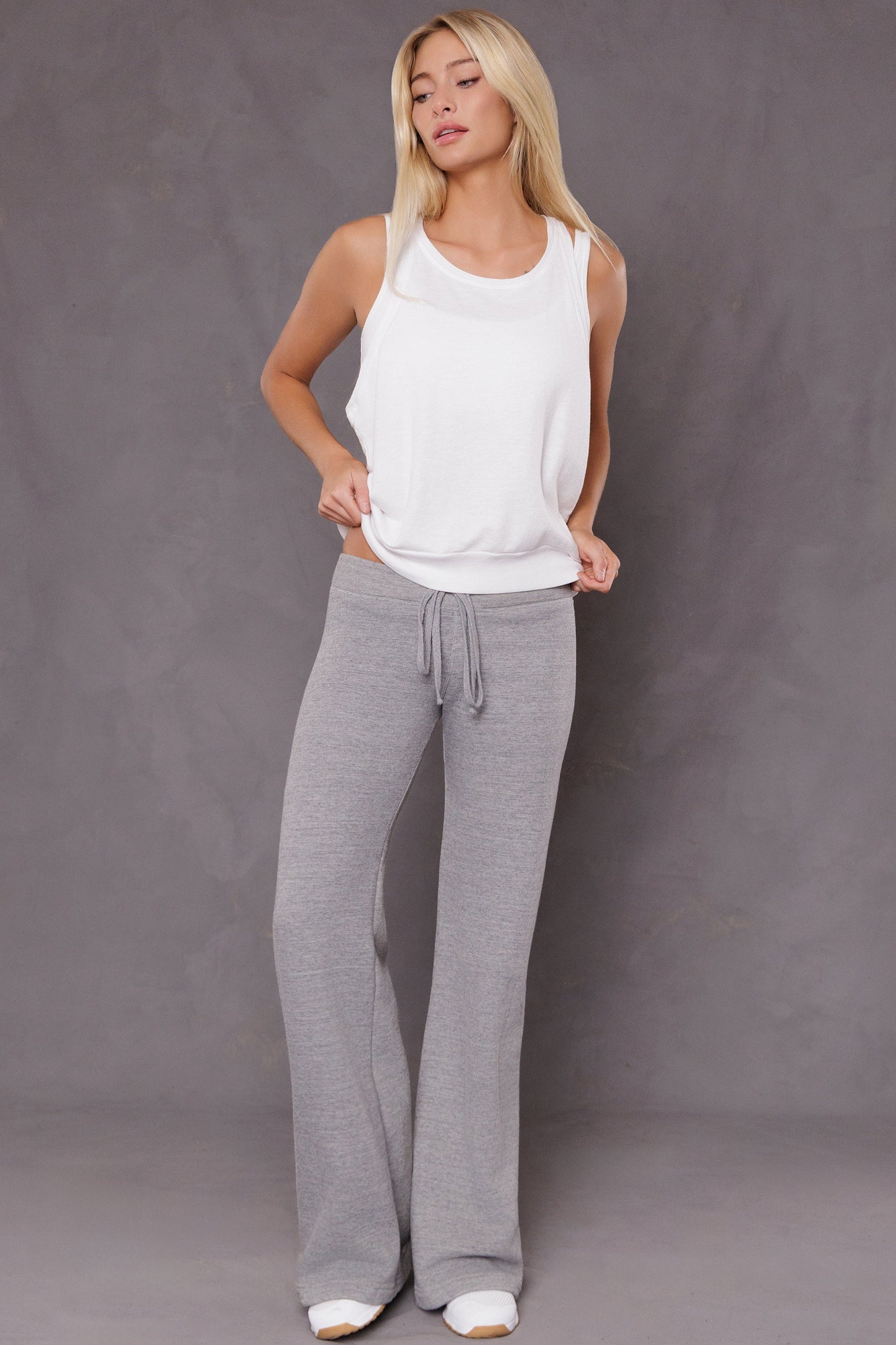Women | Sherpa Drawstring Flare Sweatpant | Heather Gray