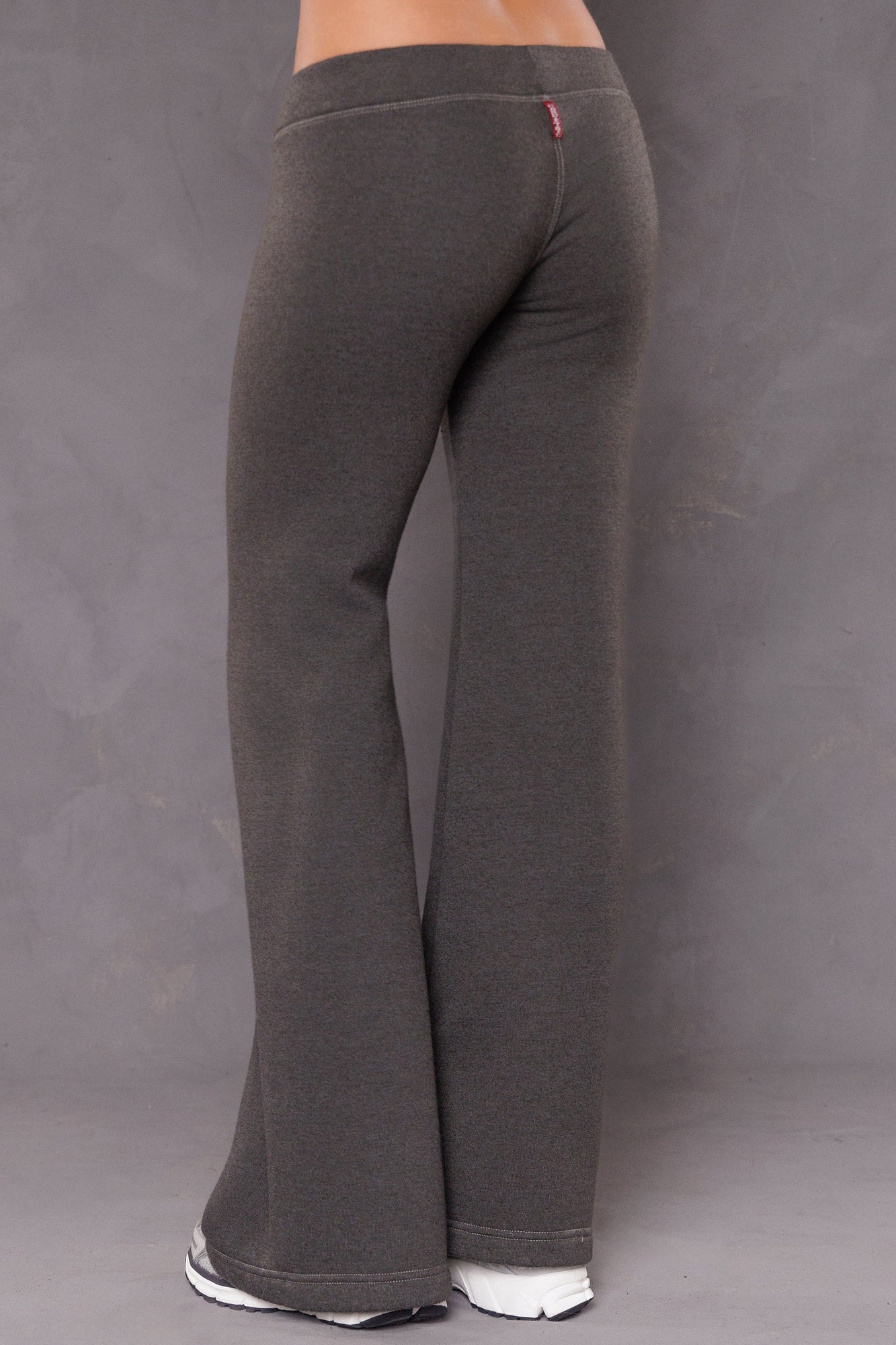 Women | Sherpa Drawstring Flare Sweatpant | Heather/Olive