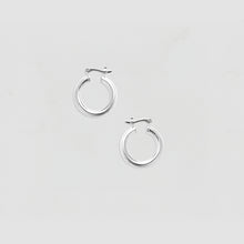 The Medium Ravello Hoops | Silver