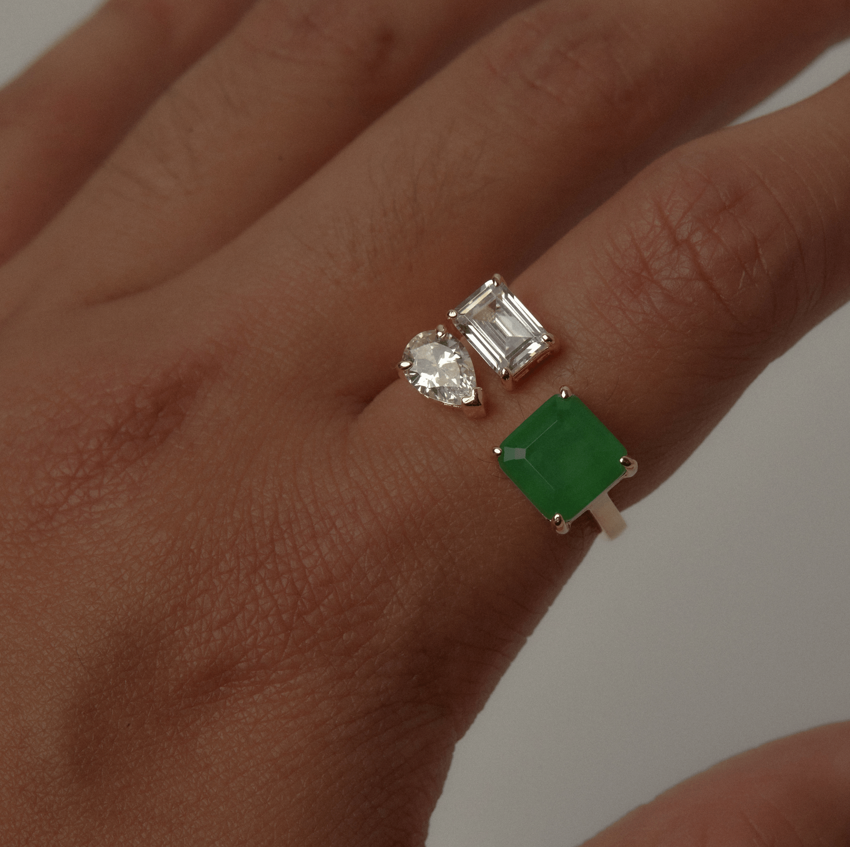 The Avery Emerald Pear Ring | Gold