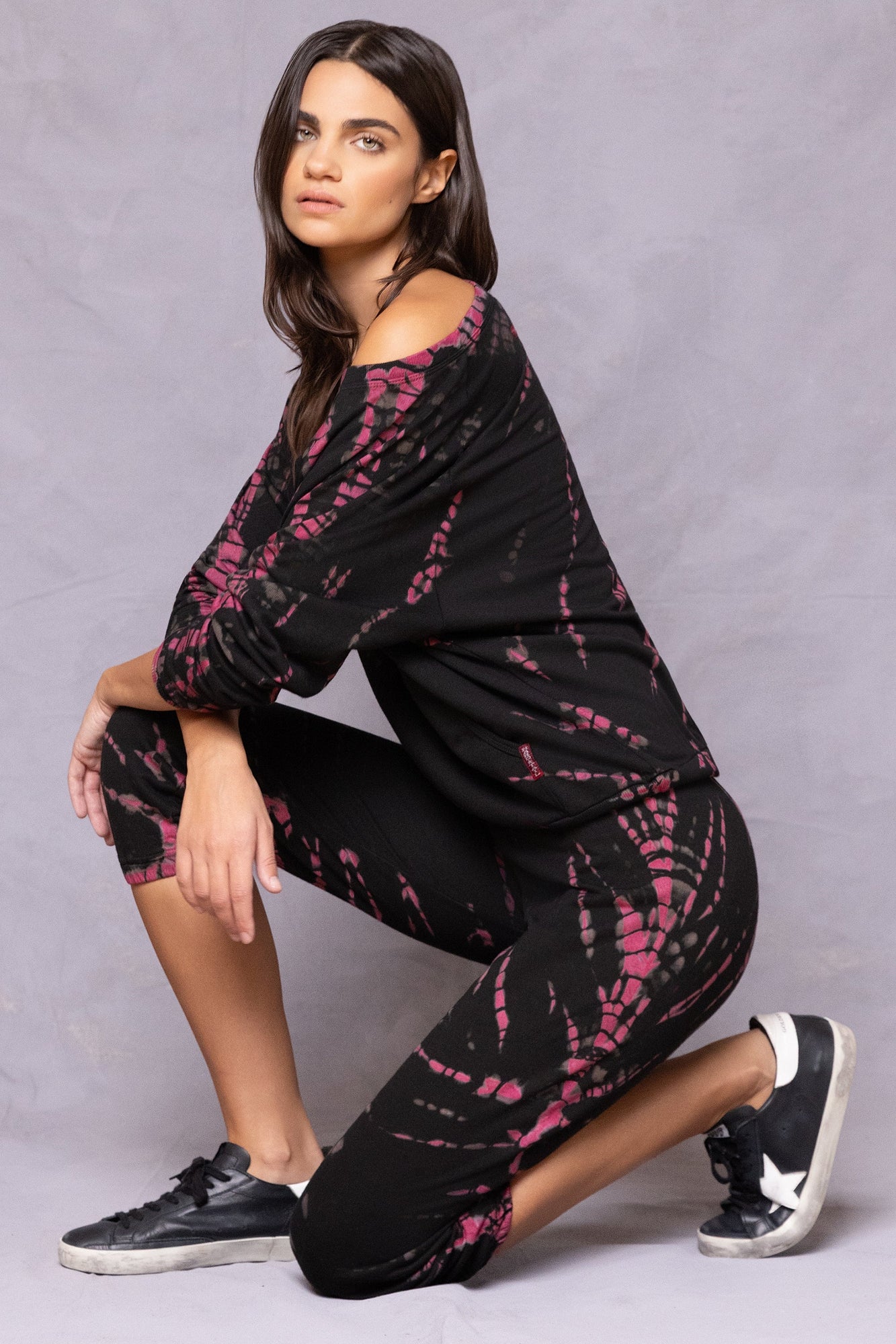 Women | Baby Fleece Basic Pull-On OG Crop Sweatpant | Black Lizard Wash 1
