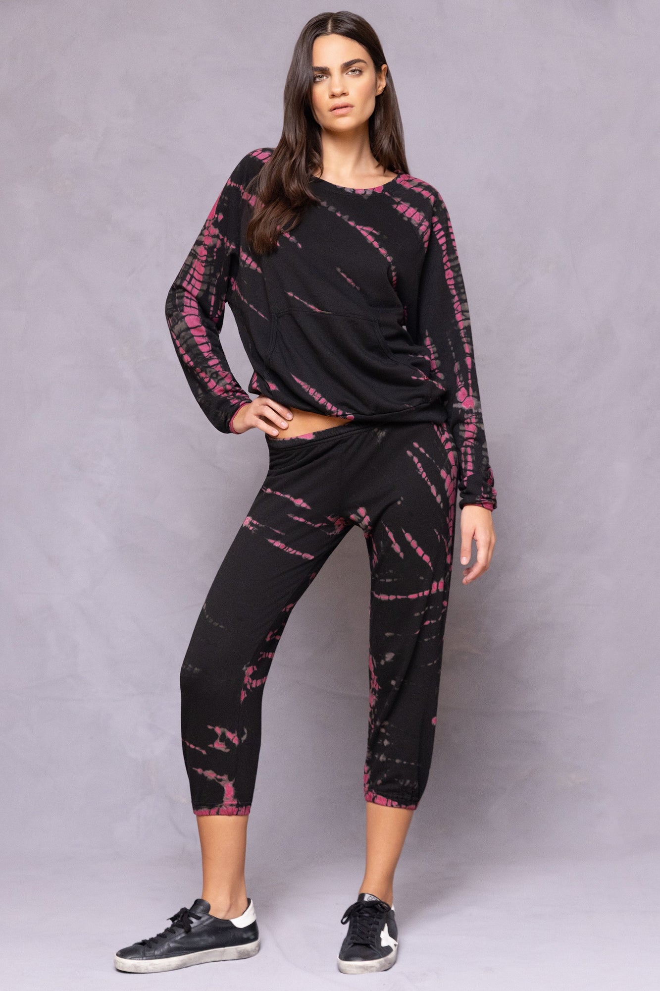 Women | Baby Fleece Basic Pull-On OG Crop Sweatpant | Black Lizard Wash 1