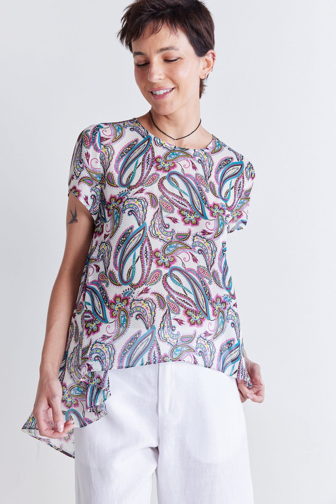 Summery High-Low Top | Pink Paisley