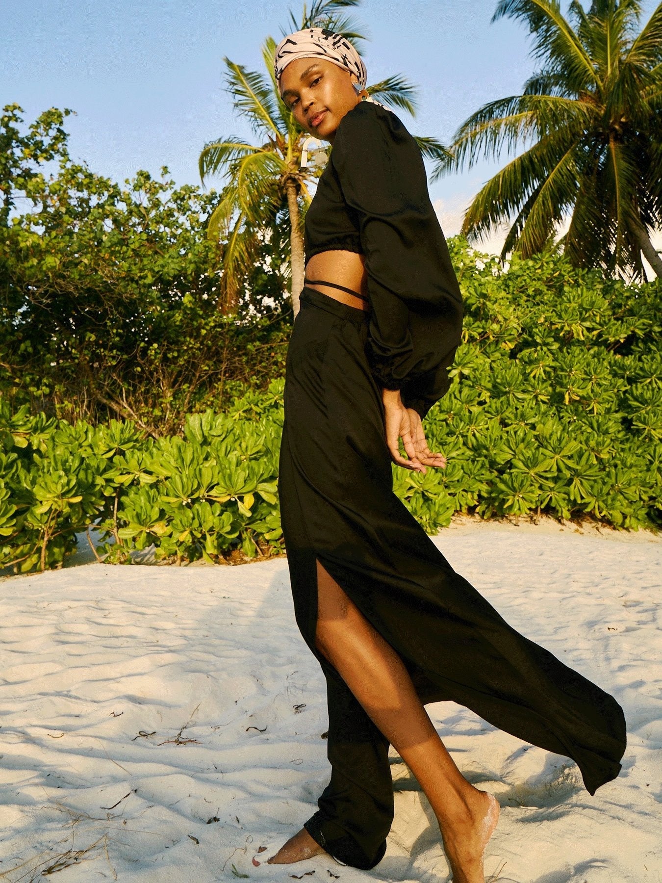 Sustainable Amal Dress | Solid Noir