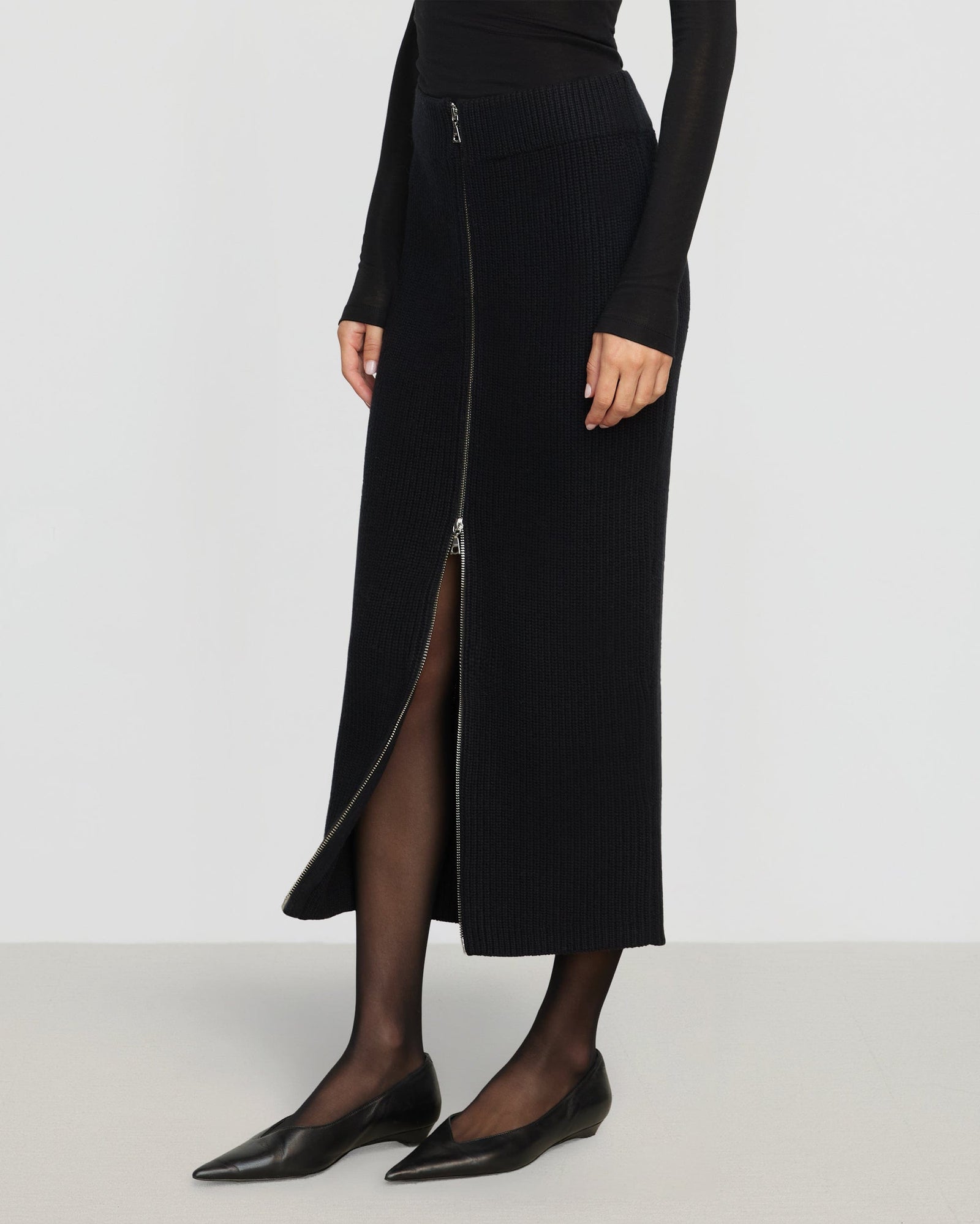 Sutton Front-Zip Sweater Skirt | Black
