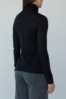 T Neck Pullover | Black