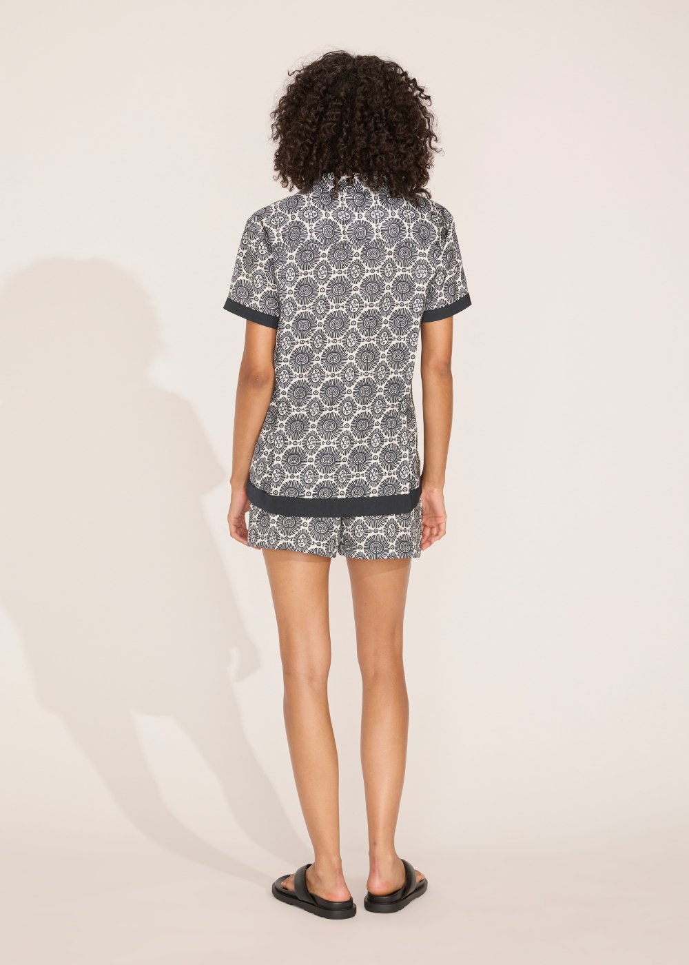 Women | The Dahlia Top | Medallion Blackout
