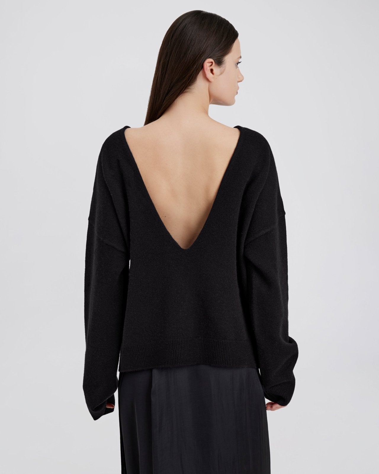 The Lowell Cashmere Sweater - Solid & Striped