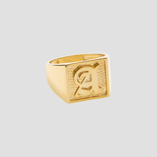 THE OLD ENGLISH SQUARE SIGNET RING - The M Jewelers