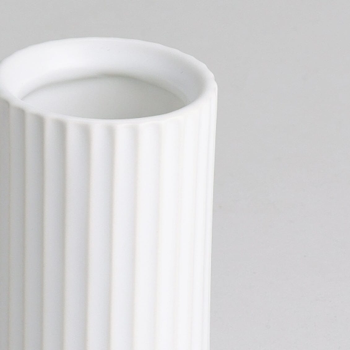 Tall Bud Vase | Cloud White