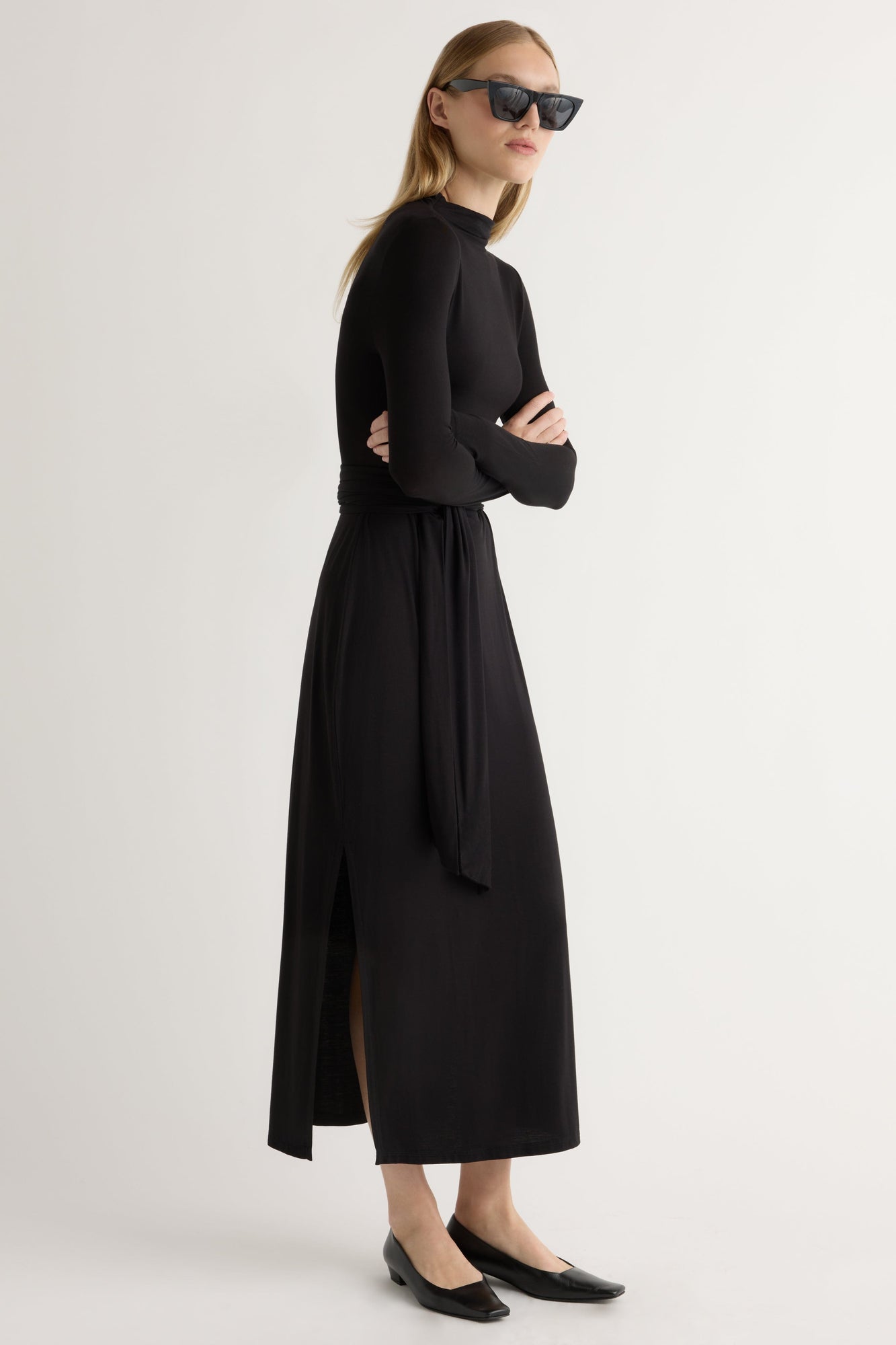Vero Tie-Front Long-Sleeve Dress | Black