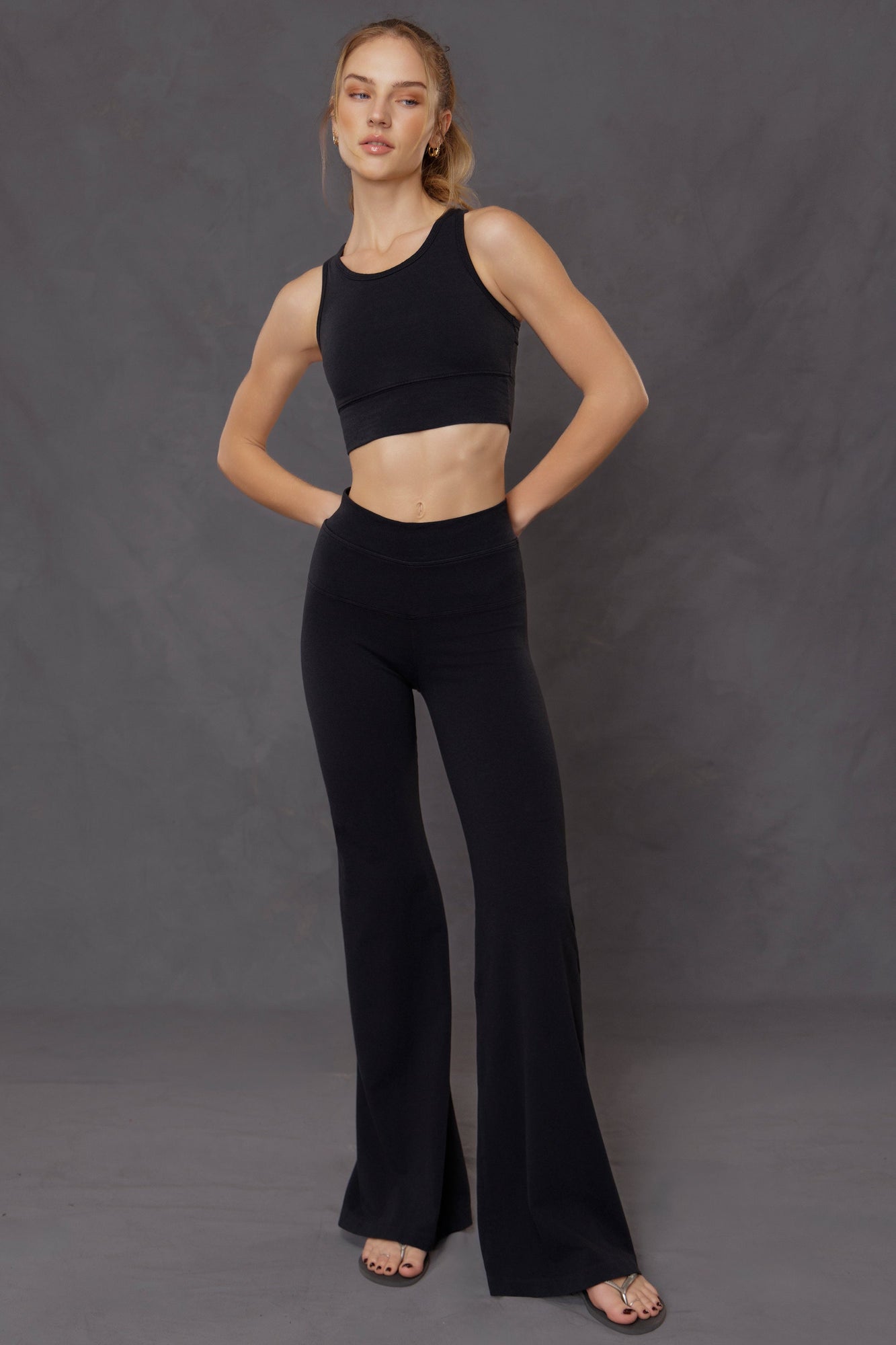 Women | Crossback Workout Bra | Charcoal/Jet