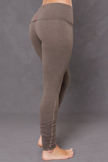Women | Contour Rolldown Side Ruched Legging | Charcoal/Woodsmoke