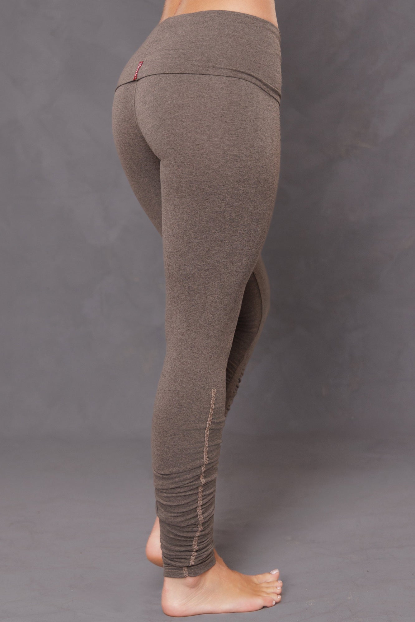 Women | Contour Rolldown Side Ruched Legging | Charcoal/Woodsmoke