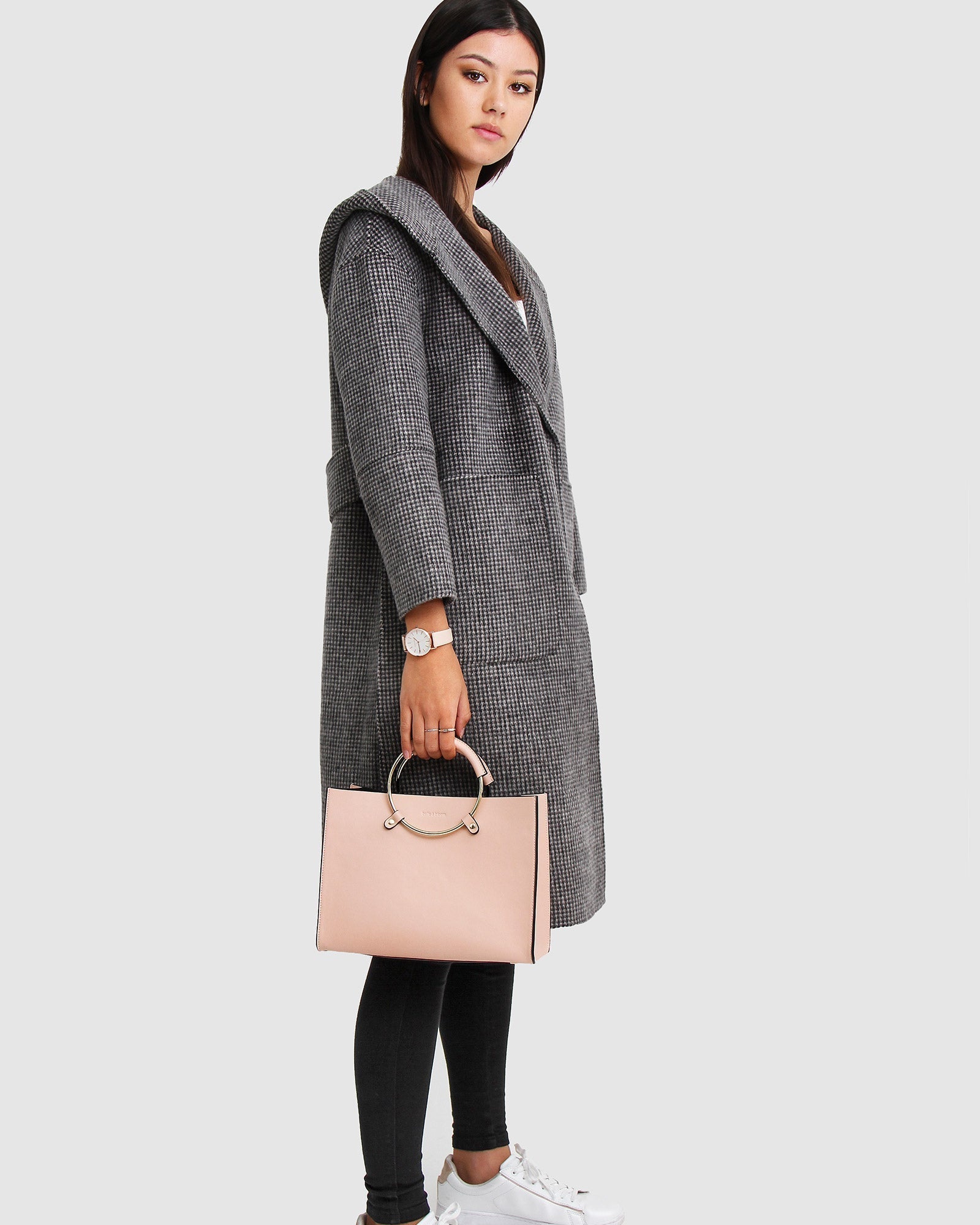 walk-this-way-black-white-oversized-wool-blend-coat-handbag_28330321-b90c-4f0e-abb1-f0a07f90e46f.jpg