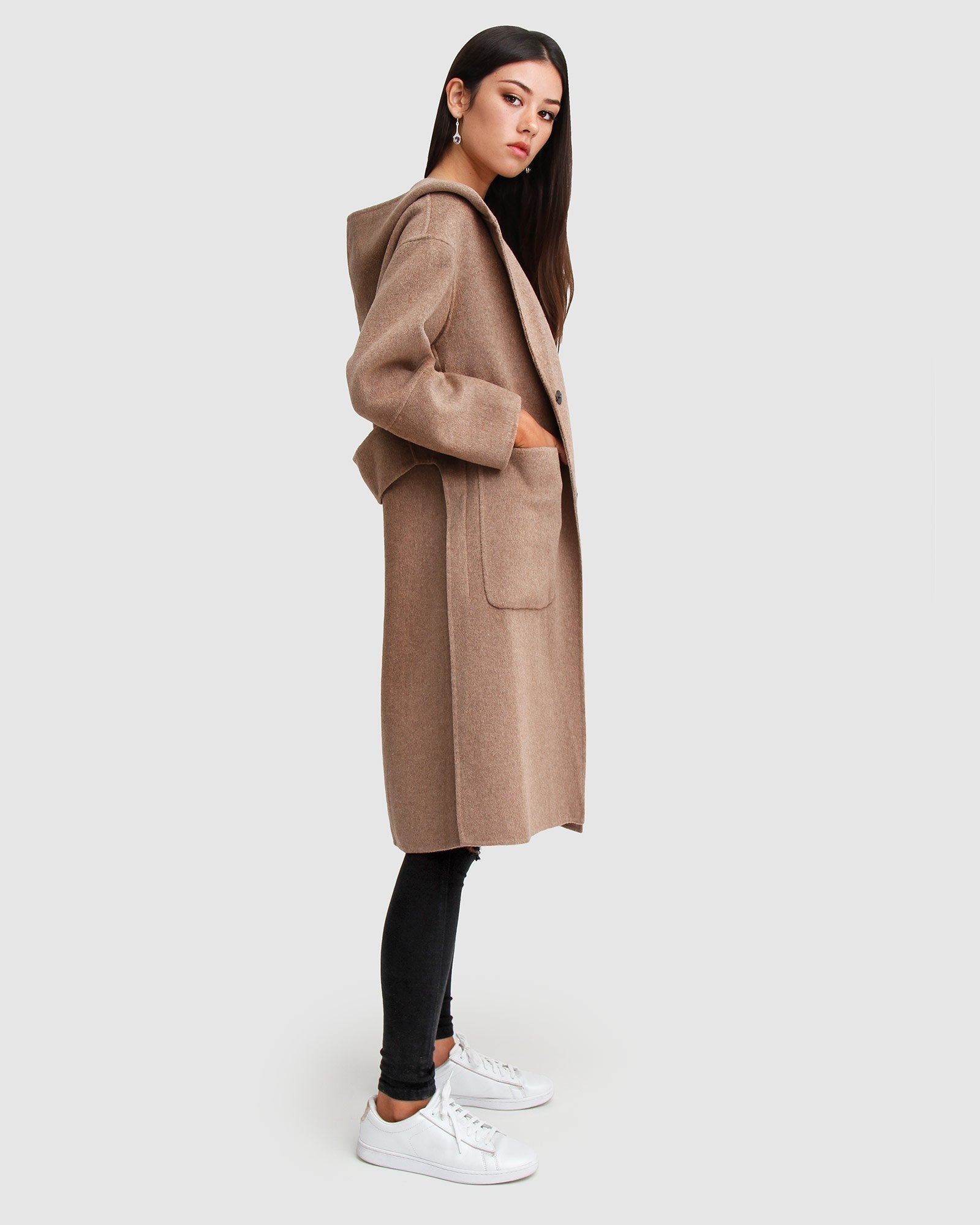 walk-this-way-oversized-wool-coat-oat-side_4561b2bc-c855-4686-b304-0ff48fe21702.jpg