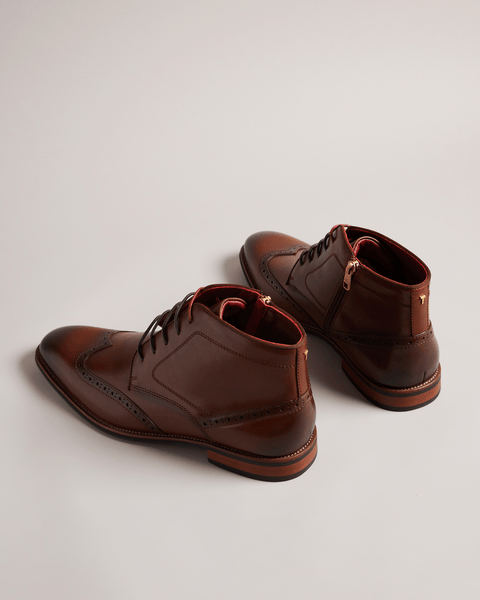 Men | Brogue Chukka Boot | Pale Brown