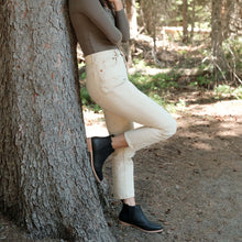 Image 4 of the Everyday Chelsea Boot Black on model