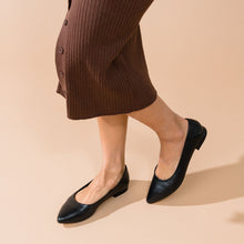 Womens | Fina Pointed Toe Flat | Black