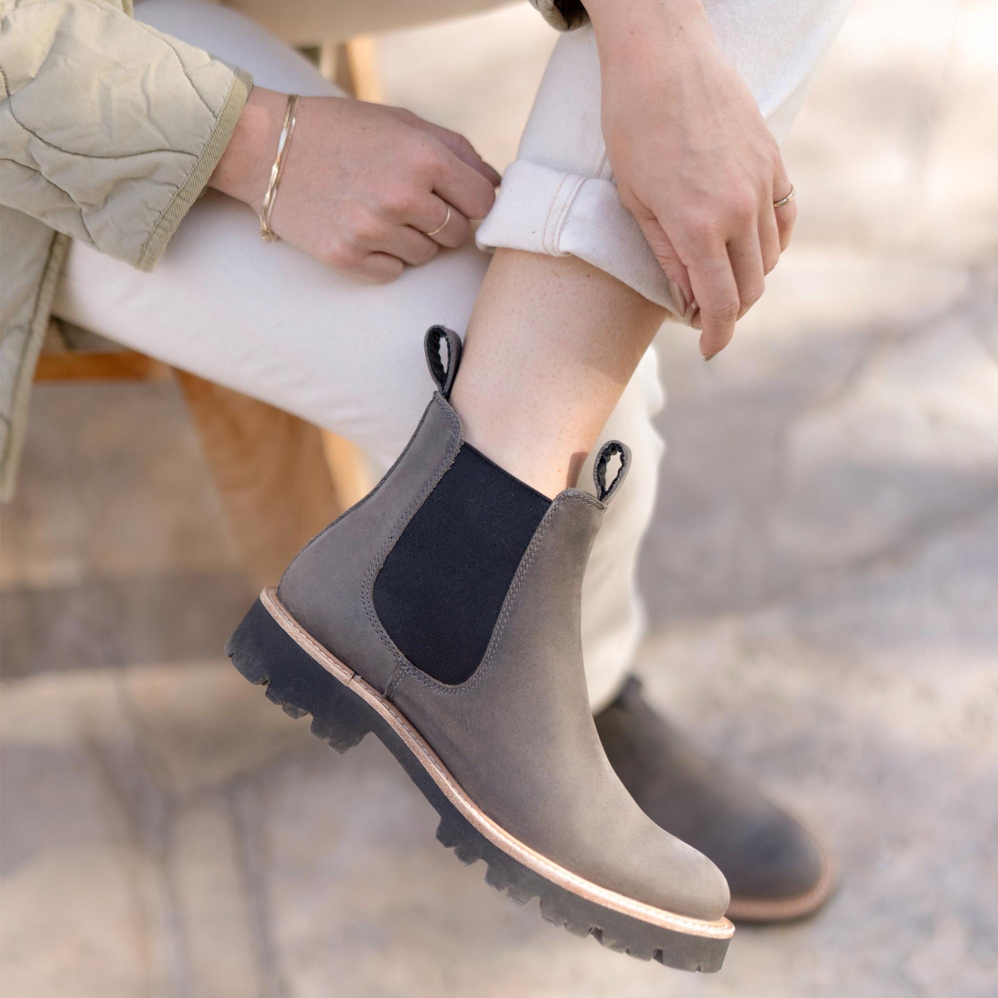 Womens | Go-To Lug Chelsea Boot | Grey